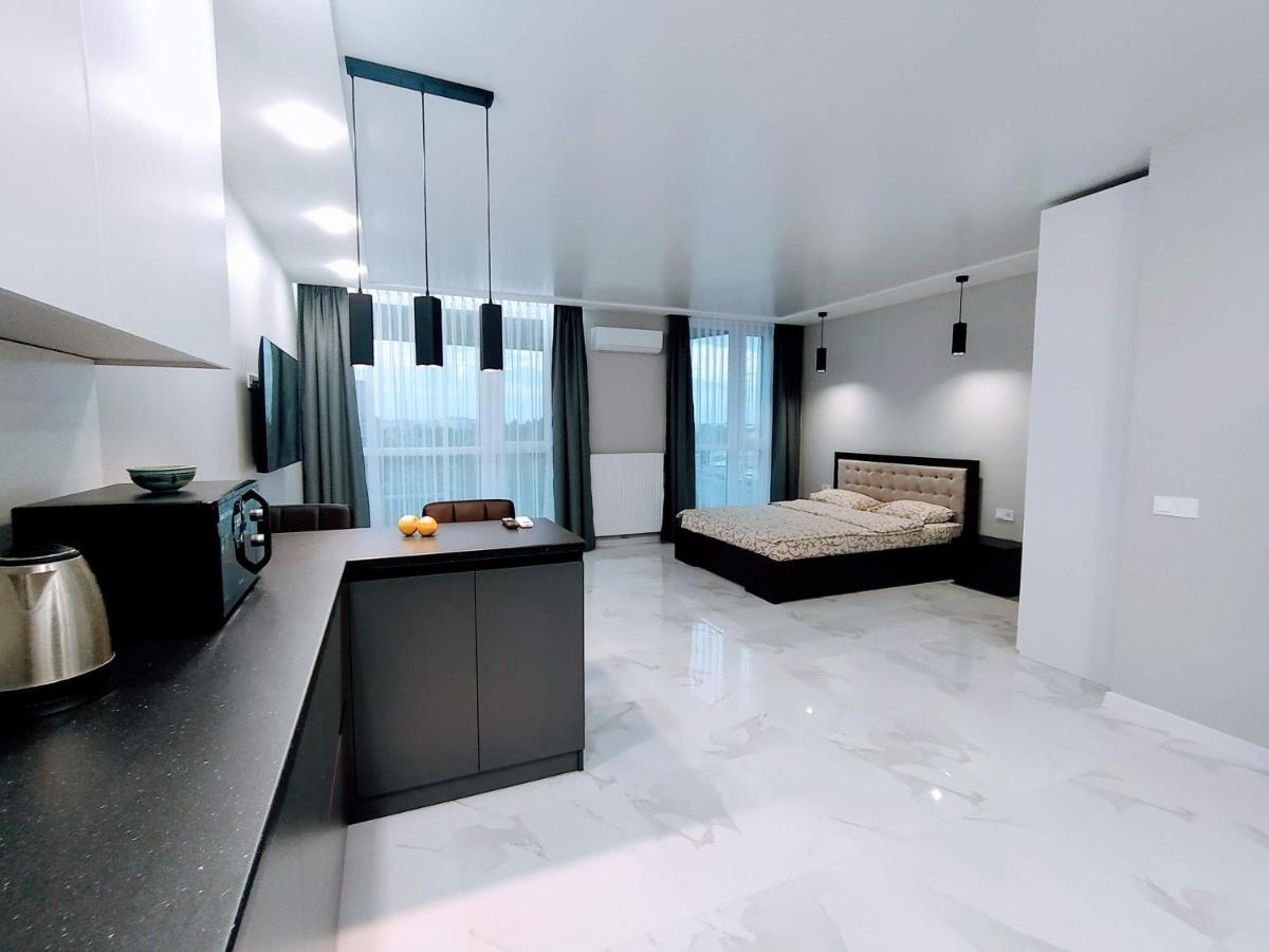 Vip Apartment Near Center 리비프 외부 사진