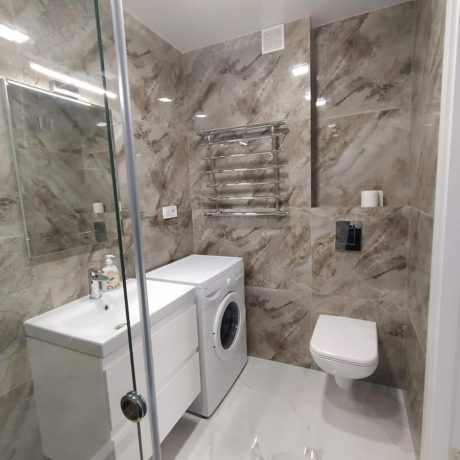 Vip Apartment Near Center 리비프 외부 사진